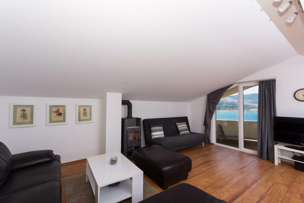 Apartments Bluesky Trogir Exterior photo